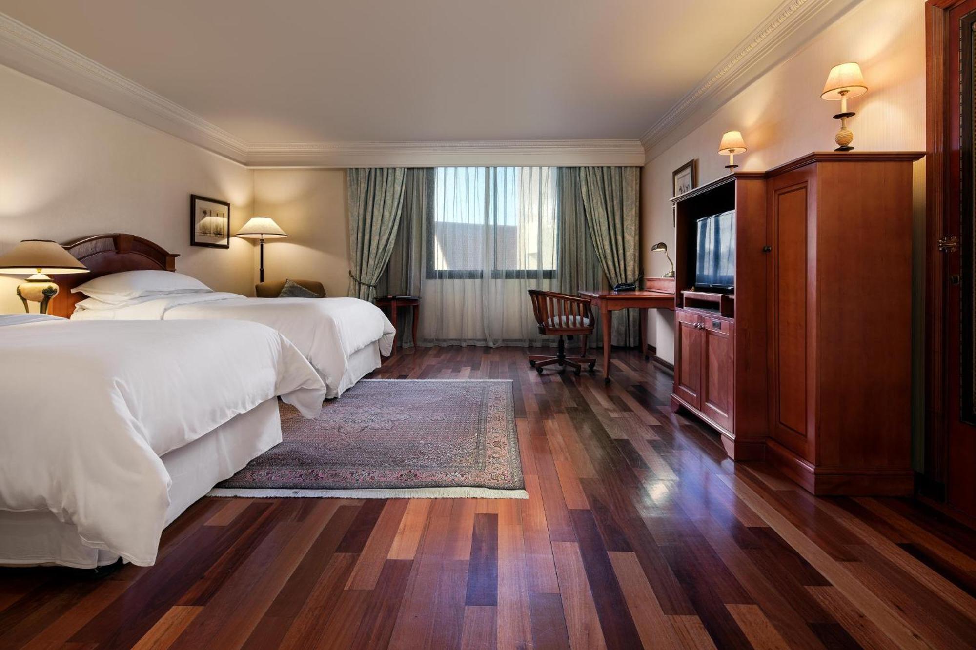 Ct Hotel Pretoria-Noord Eksteriør bilde A room at the hotel
